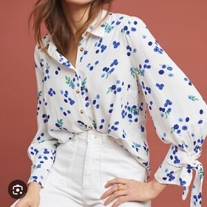 Maeve by anthropologie blue berrie blouse